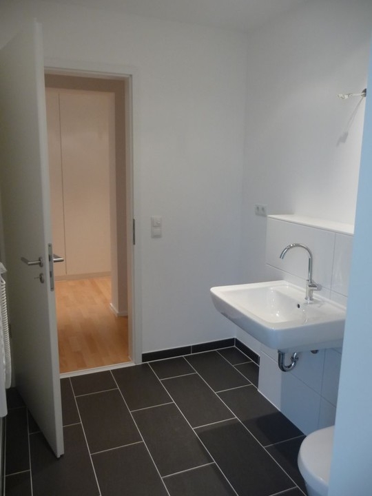 Ihr neues Domizil in Rheinnähe! Großzügige 4 Zimmer Wohnung in Neubauqualität!